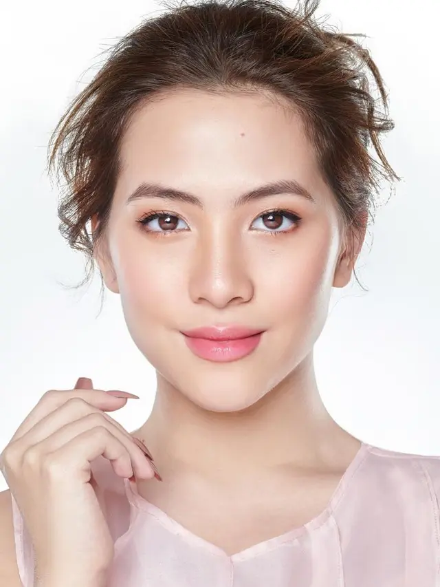 6 Gaya Pemotretan Adhisty Zara dengan Korean Look, Menawan
