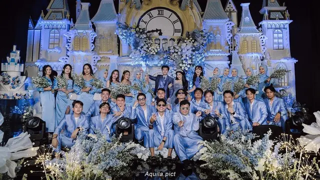 Potret para Bridesmaid dan Groomsmen (Sumber: Instagram/@cahyanirynt)