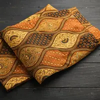 ilustrasi kebaya/vbertiany/shutterstock.com