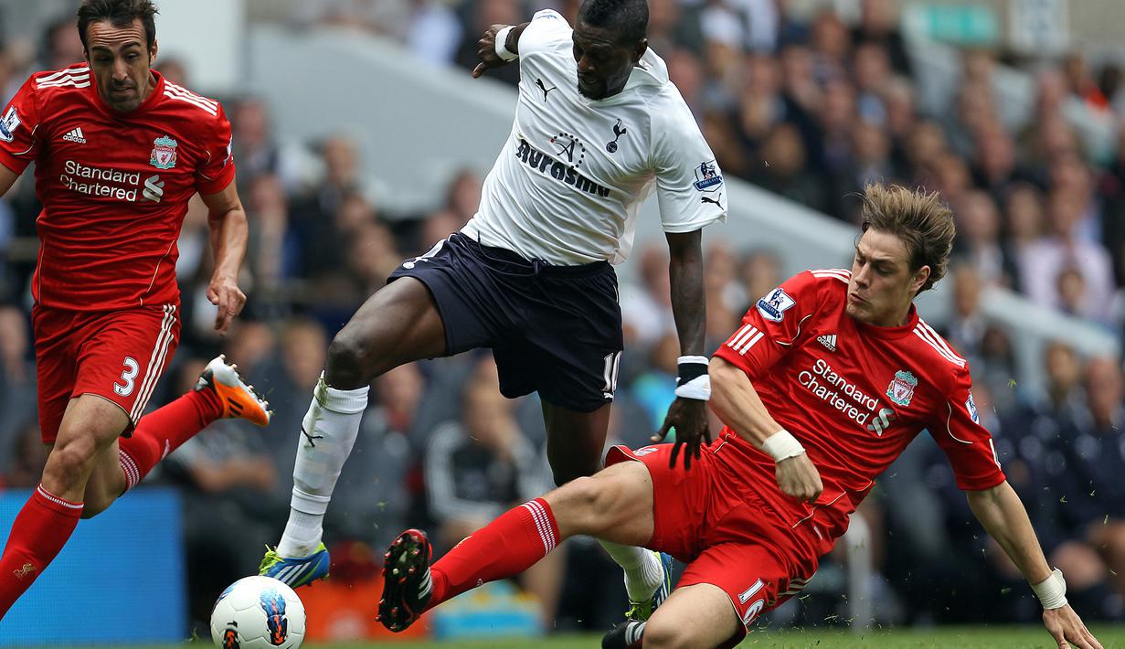 6. Sebastian Coates - Wonderkid ini menjadi andalan dari Uruguay saat meraih Copa America tahun 2011. Kepiawaian itu membuatnya didatangkan Liverpool dari Nacional, namun sayang bersama The Reds bakatnya tenggelam. (AFP/Adrian Dennis)