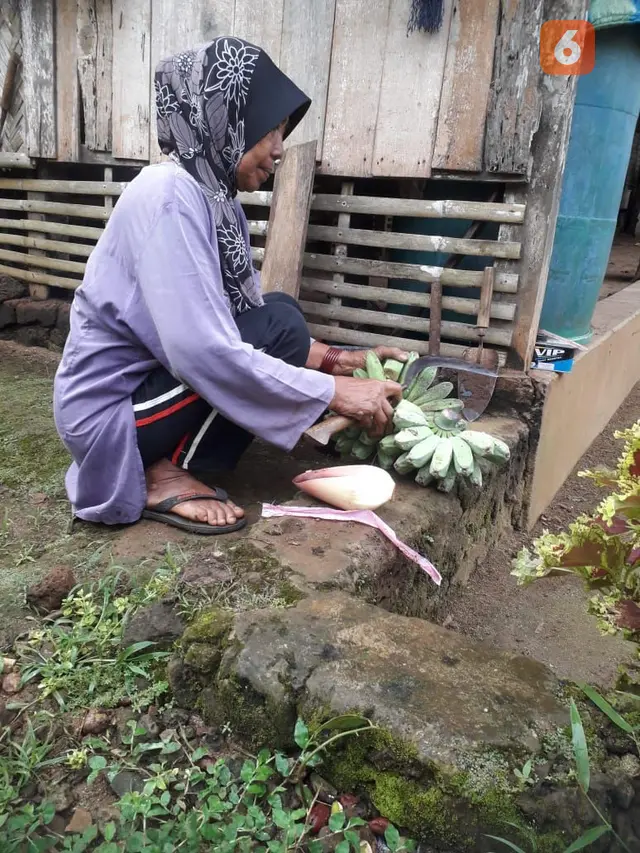 Menanak pisang