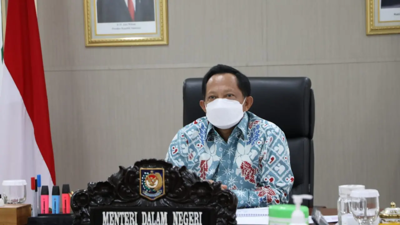 Mendagri Minta Pemda Percepat Penyaluran Insentif Bagi Tenaga Kesehatan