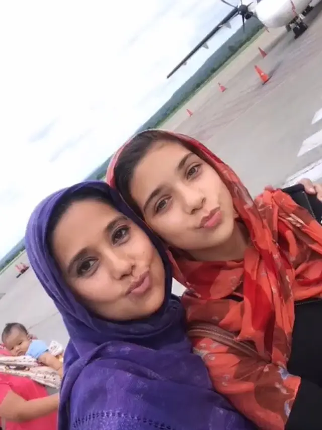 [Fimela] Ayu Azhari dan Isabelle Tramp