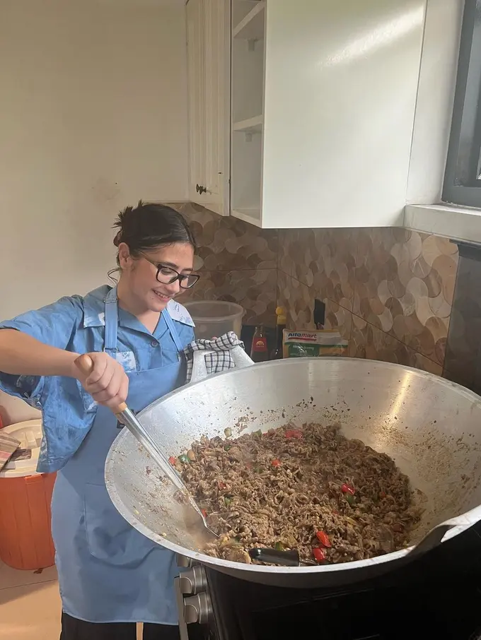 Prilly Latuconsina Masak Besar (Instagram/prillylatuconsina96)