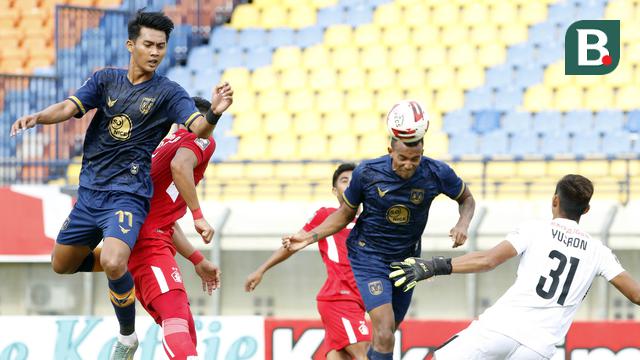 FOTO: Gol Andri Ibo Bawa Persik Kediri Imbangi Persela Lamongan 2-2 - Melvyn Lorenzen