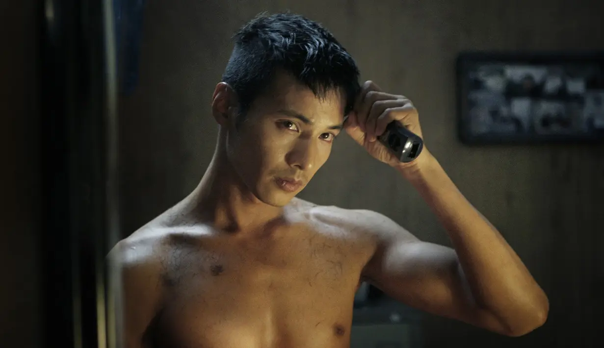 Tentu saja kemunculan Won Bin ini langsung menjadi buah bibir warganet. Banyak yang menganggap jika ketampanan Won Bin tak lekang oleh waktu. (Foto: soompi.com)