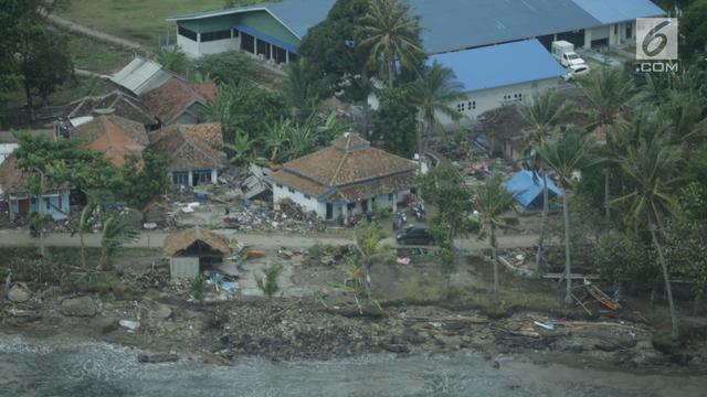 Pandangan Udara Wilayah Daratan Lampung Usai Dihantam Tsunami