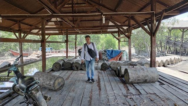 Kilang sagu di Desa Sungai Tohor, Kepulauan Meranti, Riau.
