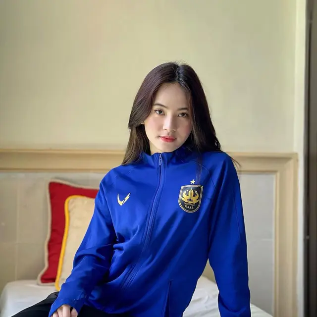 6 Potret Gamer Sekaligus Artis Vivi Novika, Akui Diselingkuhi Alfeandra Dewangga