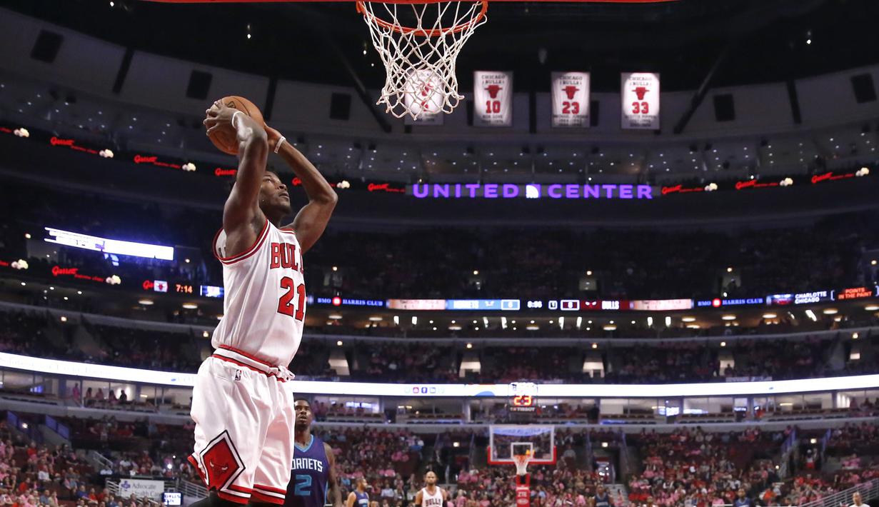 Jimmy Butler, membawa Chicago Bulls memuncaki klasemen sementara Divisi Central NBA 2016-2017. (Charles Rex/AP)