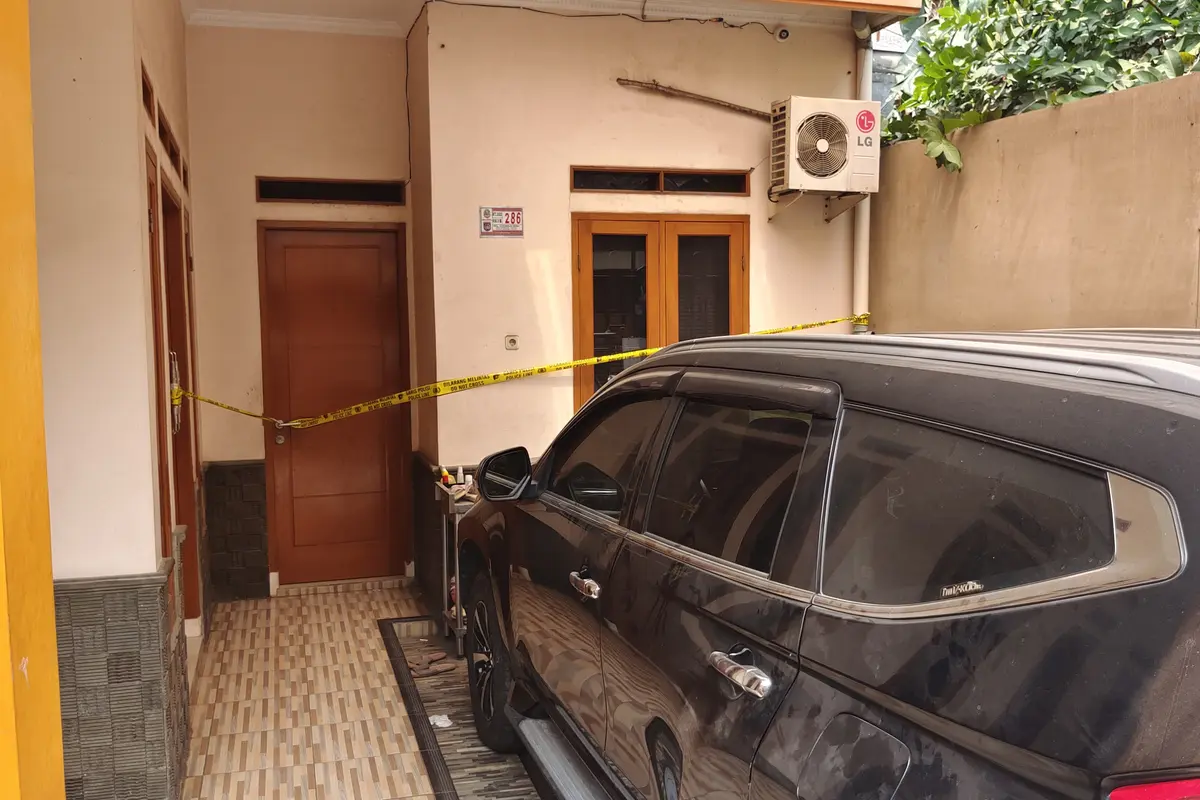 Lokasi rumah milik keluarga Bakti Azis Munir yang ditemukan bersimbah darah di rumahnya, Jalan Bakti Abri, Tapos, Kota Depok.