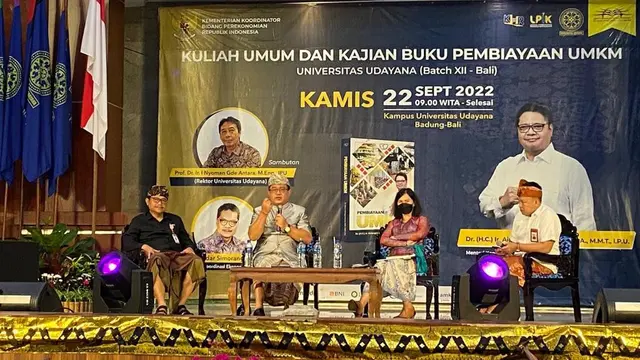 Kuliah Umum dan Kajian Buku Pembiayaan UMKM Batch XII di Universitas Udayana, Badung, Bali, pada Kamis (22/9/2022). (Sumber: ekon.go.id)