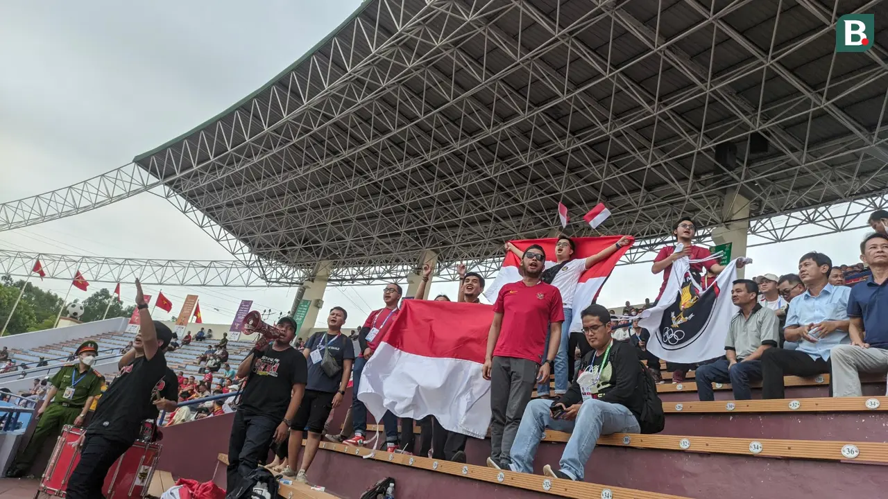 Suporter Timnas Indonesia U-23 di SEA Games 2021