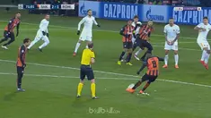 Shakhtar Donetsk bangkit dari ketinggalan dan menang 2-1 atas AS Roma, dalam laga leg pertama babak 16 besar Liga Champions. Pemai...