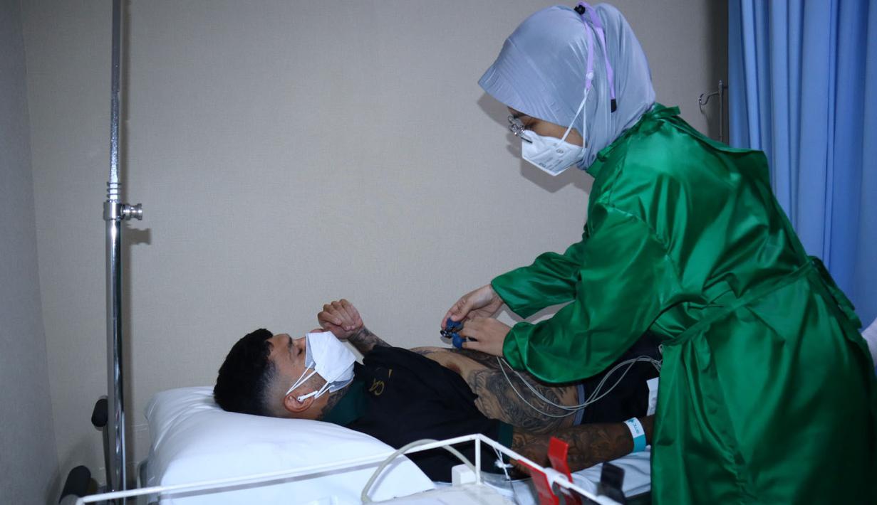 Medical Check Up tersebut diikuti oleh 30 pemain, sedangkan satu pemain lagi menyusul, menurut dr. Ihsan M., S.Ked., MKM selaku dokter tim Persikabo. Pemeriksaan yang dilakukan meliputi cek EKG, cek darah lengkap, cek fungsi hati, fungsi ginjal, dan pemeriksaan lainnya.