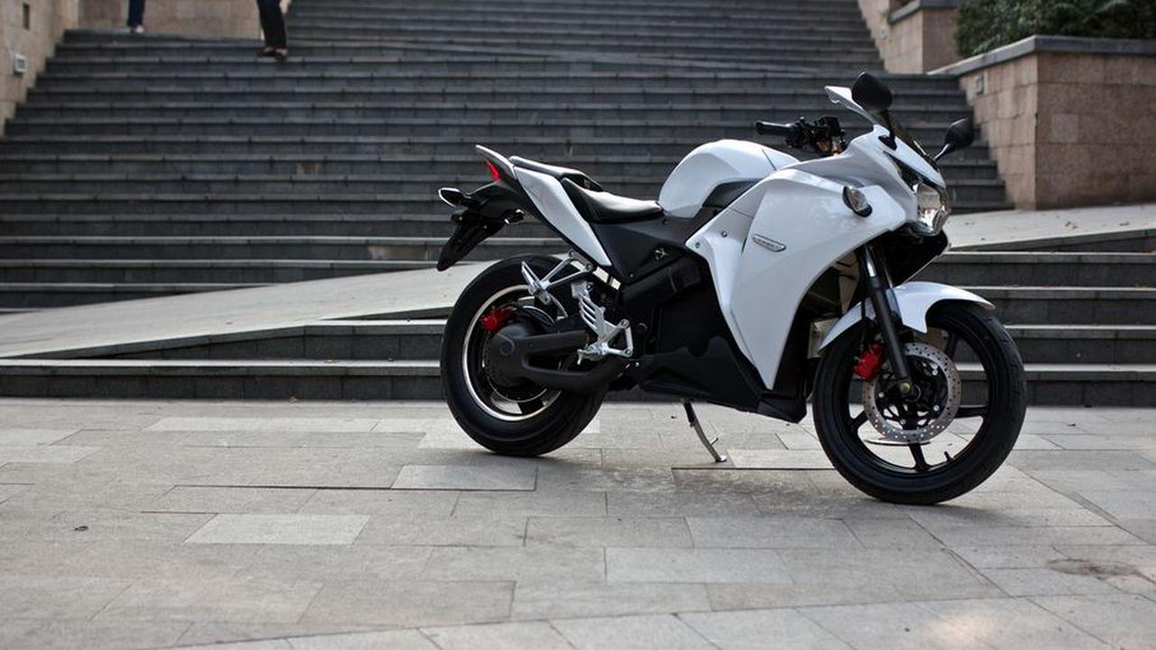 Beberapa Mobil dan Motor Listrik dari Tiongkok