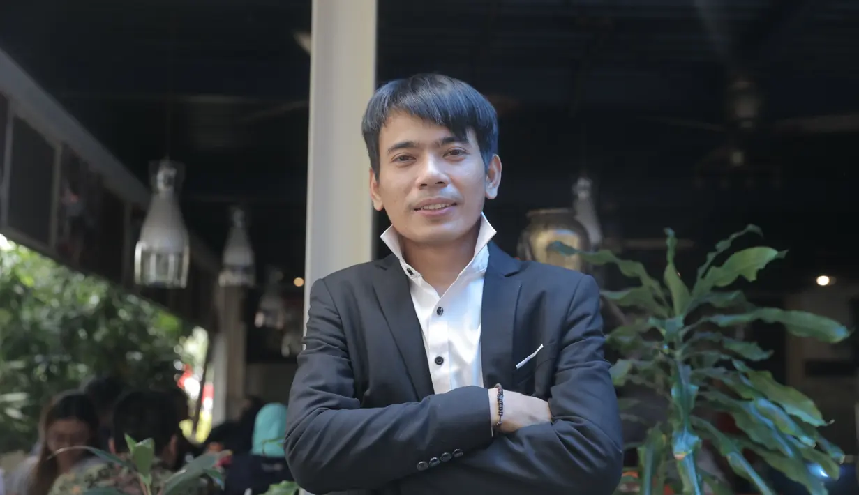 "Sampai saat ini dari puasa sudah sampai mau Idul Adha belum ada itikad baik hubungi saya atau Aris. Kalau Aris sudah ada kuasa hukumnya jadi serta merta harus hubungin kita," ujar Zecky Alatas. (Nurwahyunan/Bintang.com)