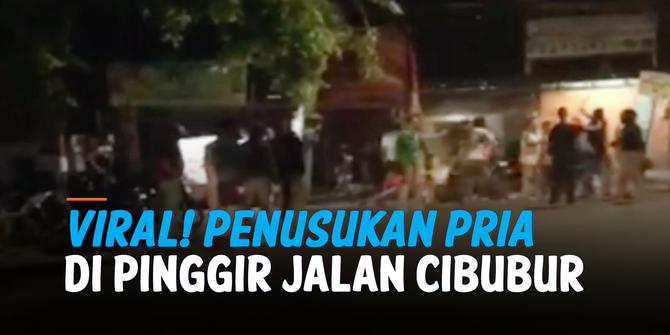 VIDEO: Viral, Empat Pria Ditusuk di Pinggir Jalan Cibubur