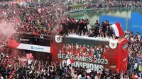 Lautan Manusia Saat Kirab Juara SEA Games 2023 Bikin Macet Jakarta, Menpora Minta Maaf