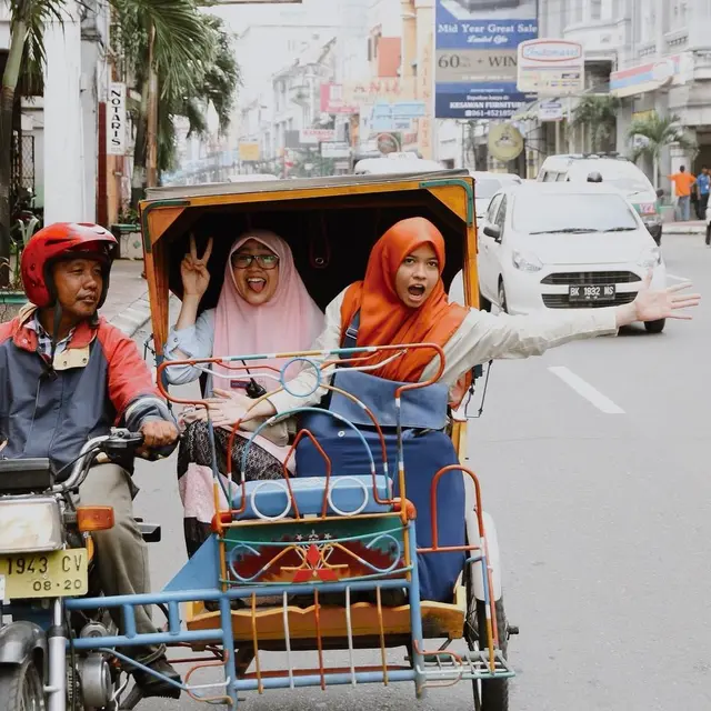 Berteman Dekat, Ini 6 Potret Lawas Yuki Kato dan Febby Rastanty saat Syuting Film CCP