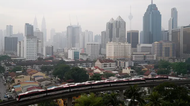 Kabut Asap Pekat Selimuti Kuala Lumpur