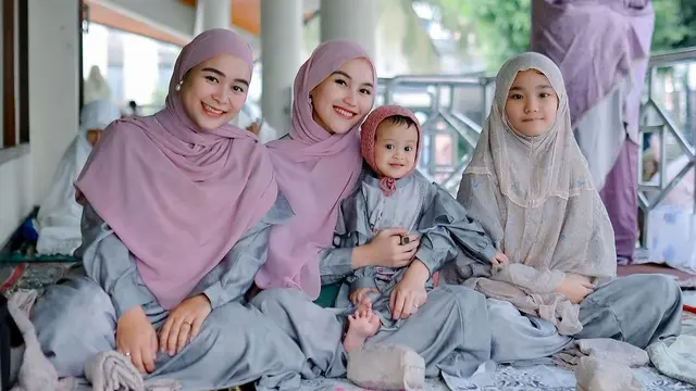 8 Potret Ayu Ting Ting Rayakan Idul Adha Tanpa Orang Tua, Tampil Berhijab
