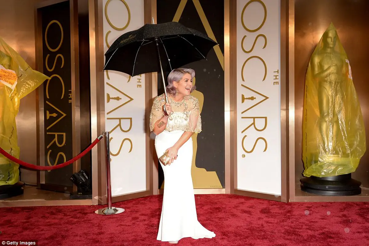 Jelang Oscar, Los Angeles Hujan