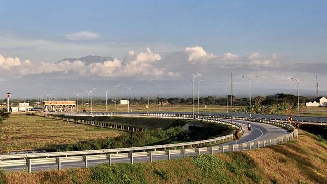 Pembangunan konstruksi fisik dan pembebasan lahan jalan Tol Solo-Ngawi sudah rampung 100 persen. (Dok Kementerian PUPR)
