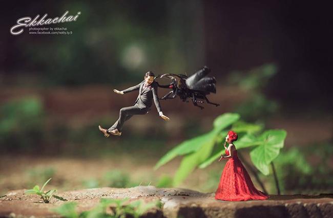 Foto pre wedding tema manusia mini yang cute dan romantis | Photo: Copyright facebook.com/ArchiDesiign