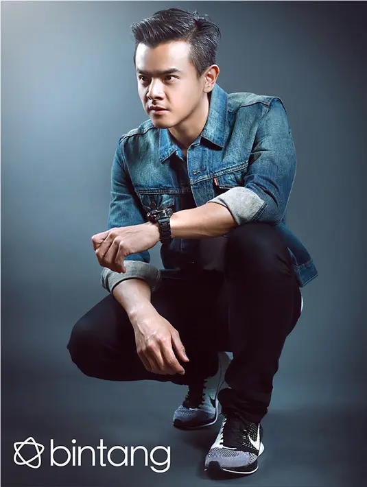 Lelaki kelahiran Surabaya, Jawa Timur 31 tahun silam itu mengawali kariernya dari menjadi model beberapa majalah. Sebut saja Aneka Yess, Femina, dan masih banyak lagi. (Foto: Galih W. Satria Digital Imaging:Iqbal Nurfajri/Bintang.com)