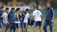 Pelatih timnas Argentina, Edgardo Bauza (AFP/JUAN MABROMATA)
