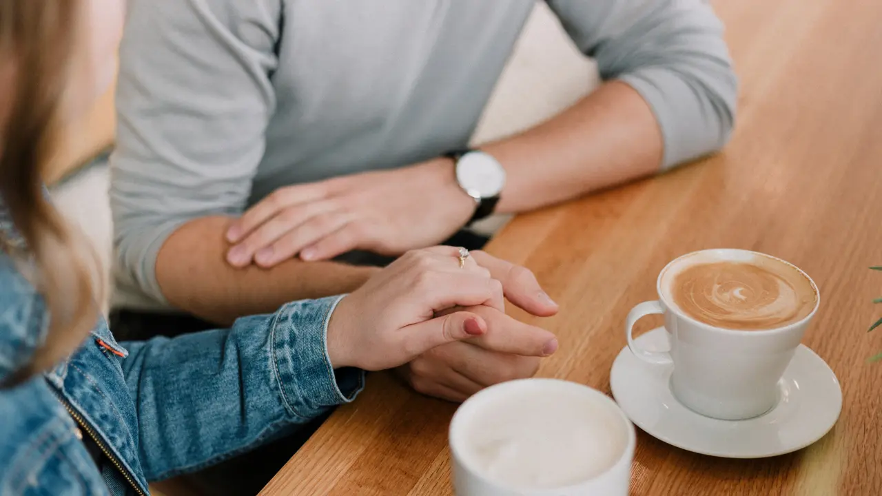 Ciri Pasangan Setia Bisa Dilihat dari MBTI, Ini 5 Tipe Kepribadian Paling Tulus