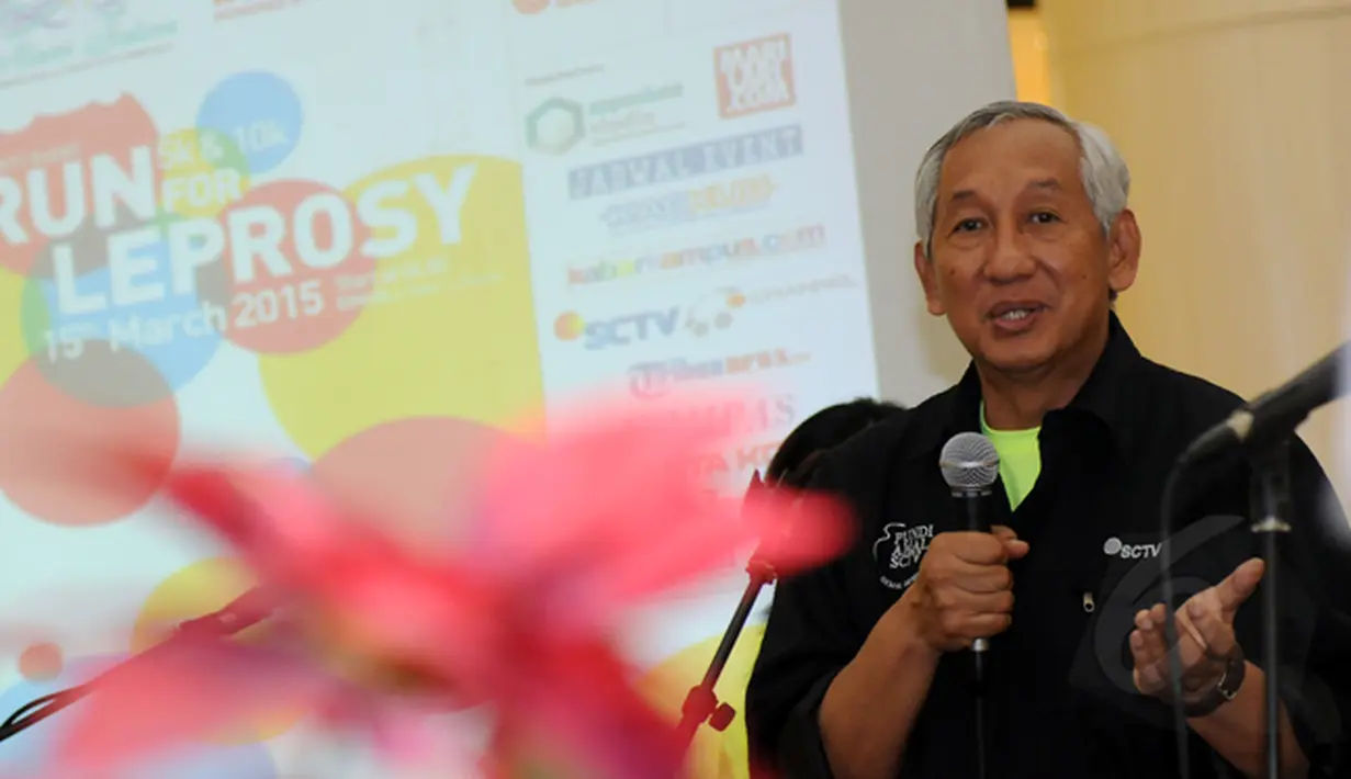 Ketua Pundi Amal SCTV, M Risanggono memberikan sejumlah keterangan saat jumpa pers ”Run for Leprosy” di Tangerang, Kamis (26/2/2015). ”Run for Leprosy” diselenggarakan guna membantu pengembangan komunitas kusta. (Liputan6.com/Helmi Fithriansyah)