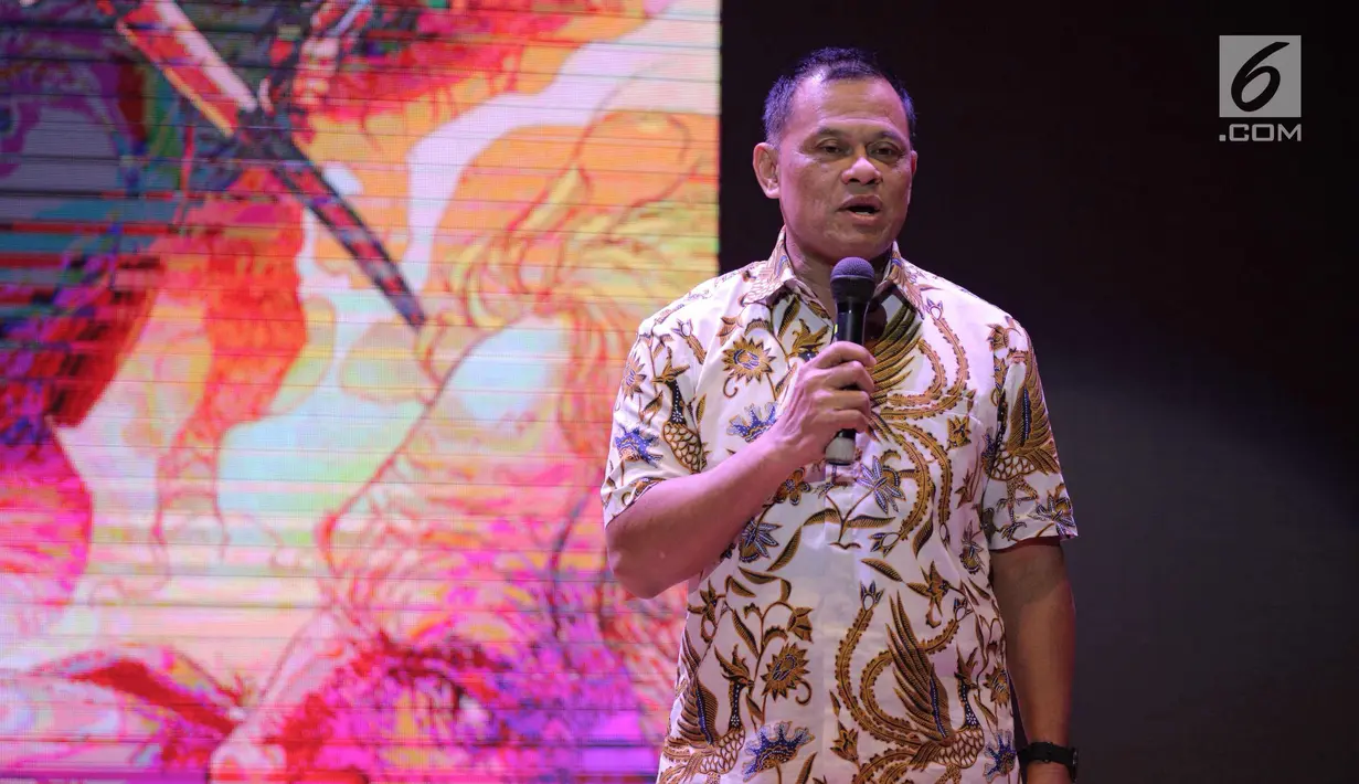 Mantan Panglima TNI Gatot Nurmantyo memberi sambutan saat peluncuran komik Keumalahayati di Jakarta, Senin (21/5). (Liputan6.com/Faizal Fanani)