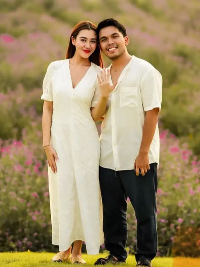 Aaliyah Massaid lamaran