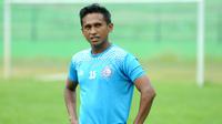 Ricky Ohorella gabung Arema. (Bola.com/Iwan Setiawan)