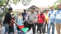 Bantuan Air Bersih untuk Warga Terdampak Kekeringan di Semarang