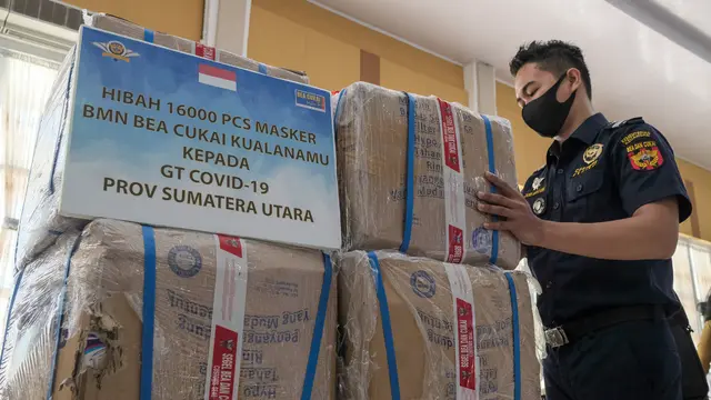 Bea Cukai Kualanamu Hibahkan 16 Ribu Masker ke Gugus Tugas Covid-19 Sumut