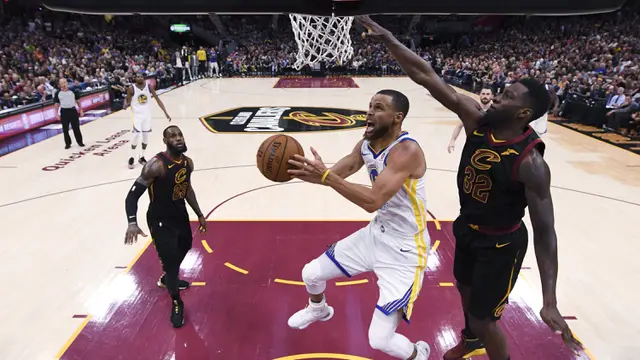 FOTO: Sapu Bersih, Warriors Raih Juara NBA di Markas Cavaliers