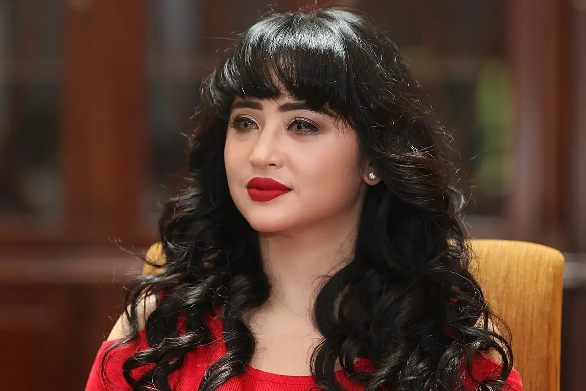 [Bintang] Dewi Perssik
