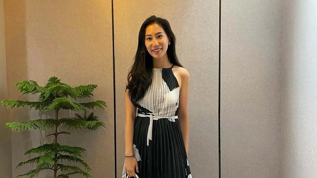 Influencer drg Deviana Maria
