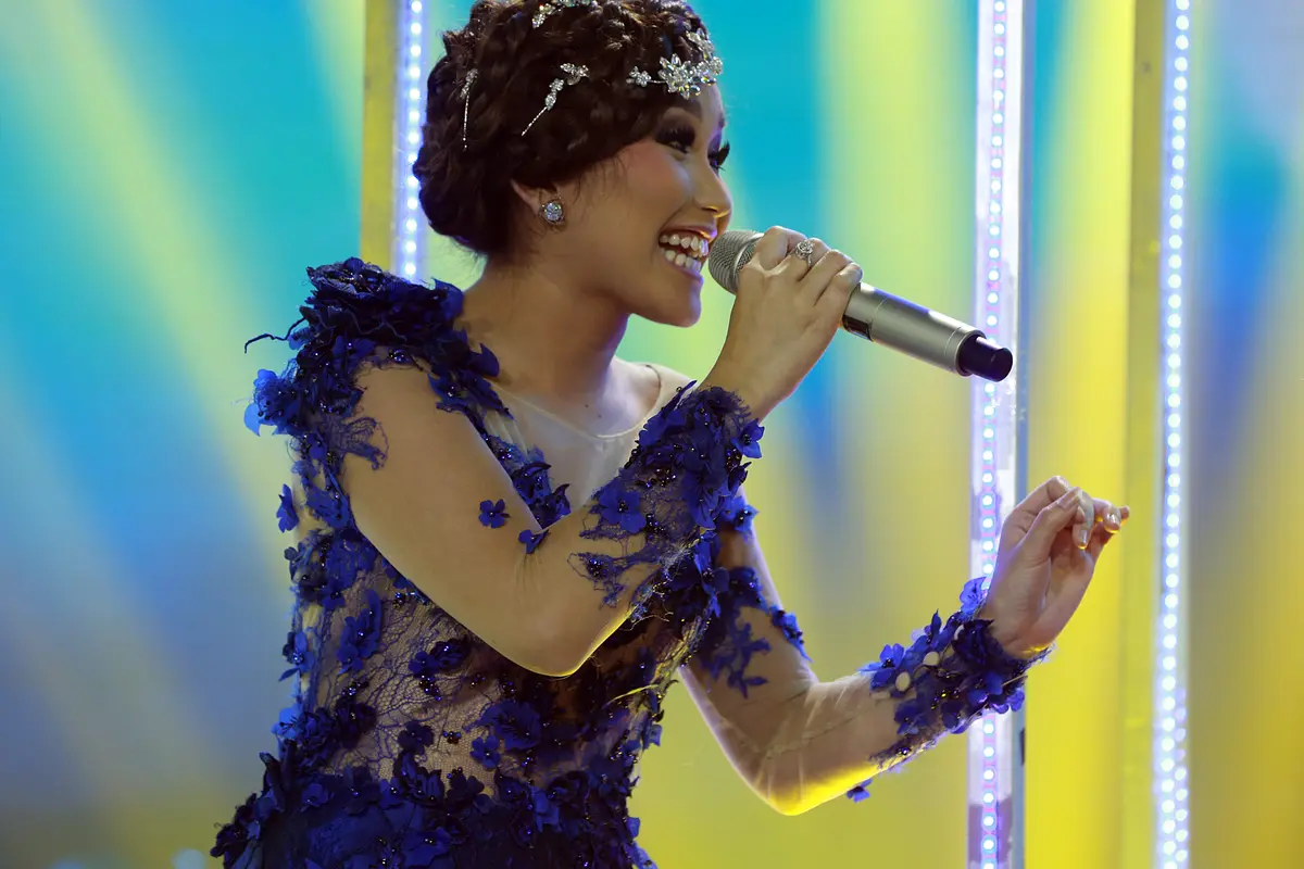 [Bintang] Ayu Ting Ting