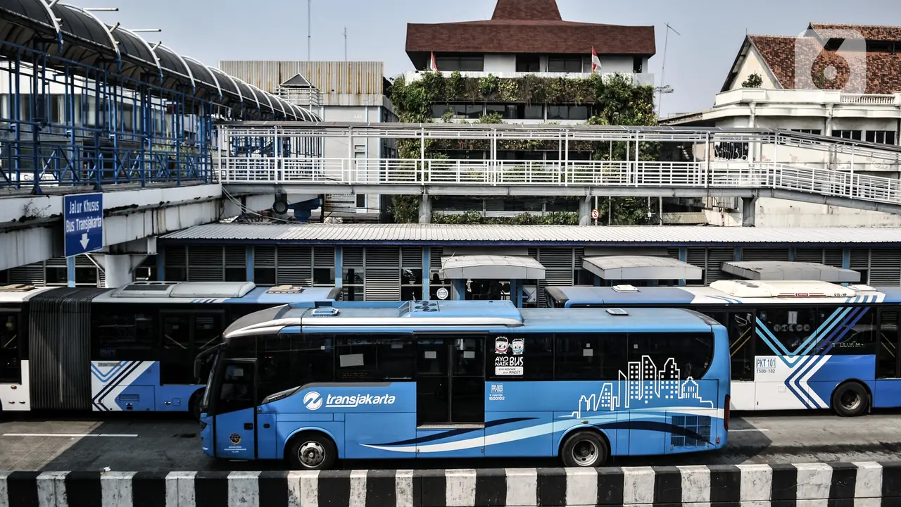 Transjakarta Tambah Armada