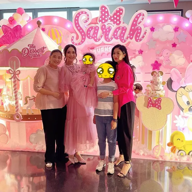 7 Potret Puput Nastiti Istri Ahok dengan Geng Sosialitanya, Ada Bunga Zainal