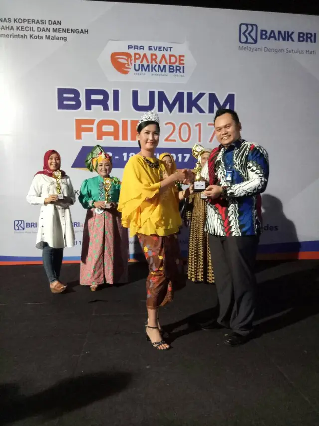 Misriwati Agustina (57 tahun), pengusaha UMKM yang dibantu BRI.