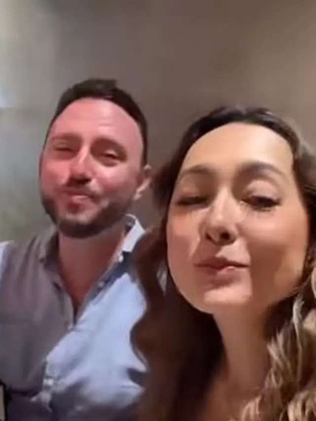 Dewi Rezer masih terlihat awet muda (Instagram/rezerdewi)