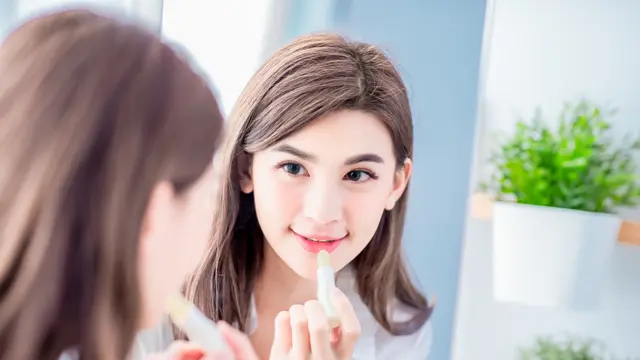 5 Produk Skincare yang Wajib Digunakan Saat Seharian Beraktivitas di Ruangan Ber-AC