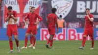 Bayern Munchen harus puas bermain imbang 3-3 kontra RB Leipzig pada pertandingan pekan ke-32 Bundesliga musim ini di&nbsp;Red Bull Arena, Sabtu (3/5/2025) malam WIB.&nbsp;Hasil imbang itu membuat pesta juara Die Bayern harus tertunda. (AFP/RONNY HARTMANN).&nbsp;