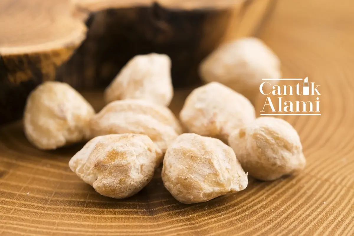 Cantik Alami: Tebalkan Alis dengan Minyak Kemiri