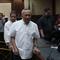 Vice President Supply dan Distribusi Kantor Pusat PT Pertamina periode 2011-2015, Alfian Nasution (kiri), bersama Direktur Pemasaran dan Niaga PT Pertamina tahun 2014, Hanung Budya Yuktyanta usai mengikuti sidang pembacaan putusan di Pengadilan Tindak Pidana Korupsi (Tipikor) Jakarta, Selasa (12/5/2026). Majelis Hakim Pengadilan Tindak Pidana Korupsi (Tipikor) pada Pengadilan Negeri Jakarta Pusat menjatuhkan vonis kepada dua mantan petinggi PT Pertamina, Alfian Nasution dan Hanung Budya Yuktyanta. (Kapanlagi.com/Budy Susanto)